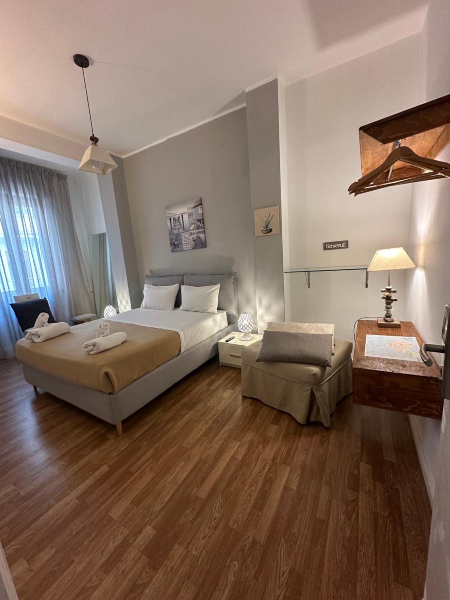 B&B Degli Artisti Suite 莱切 外观 照片