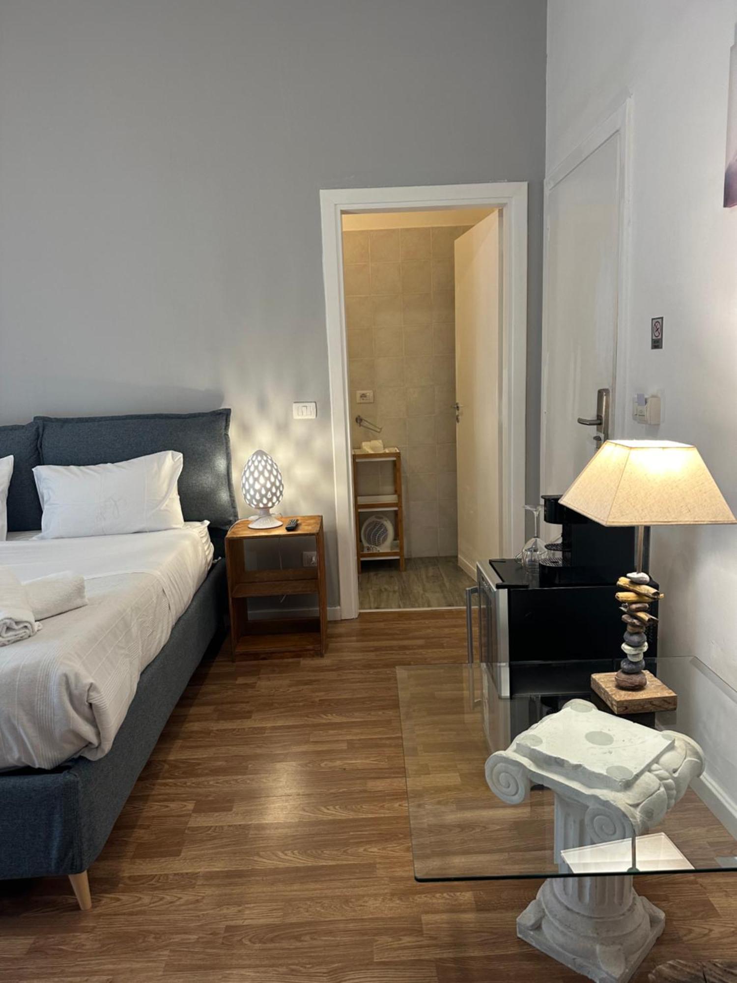 B&B Degli Artisti Suite 莱切 外观 照片
