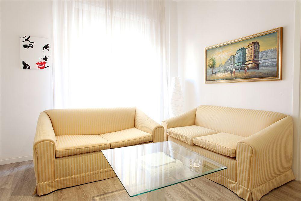 B&B Degli Artisti Suite 莱切 外观 照片
