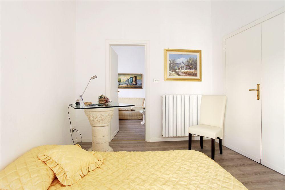 B&B Degli Artisti Suite 莱切 外观 照片