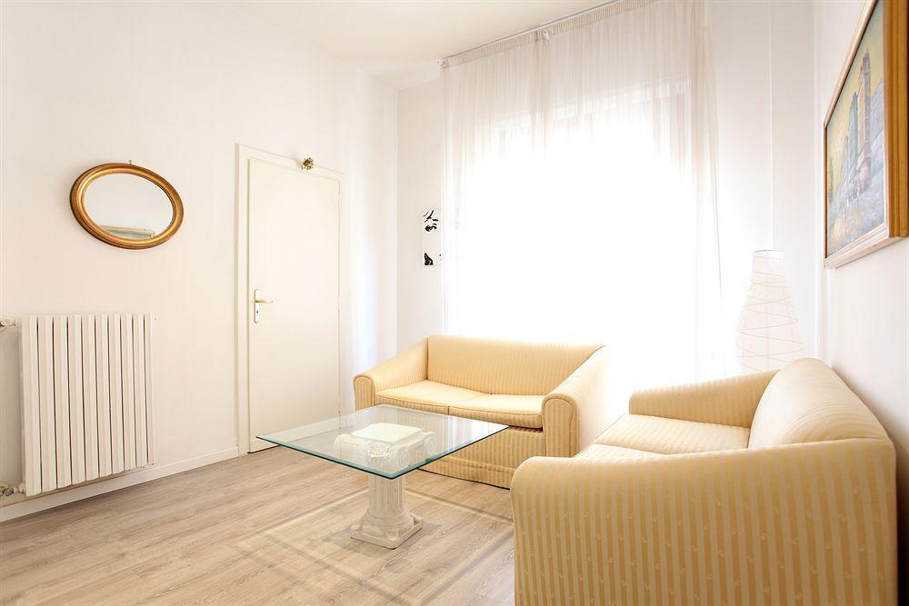 B&B Degli Artisti Suite 莱切 外观 照片